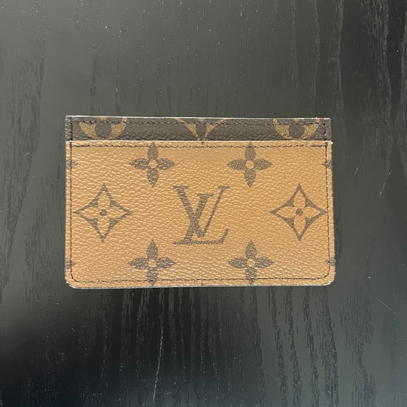 Louis Vuitton card holder - like new! - Picture 3 of 4
